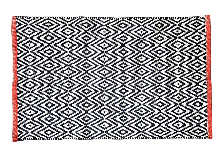 THE HOME TALK Handmade Cotton Carpet | Diamond Reversible Mats | Area Rugs for Bedroom, Center Table, Living Room, Drawing Room, Hall | Machine Washable | 2 x 3 Feet | Black